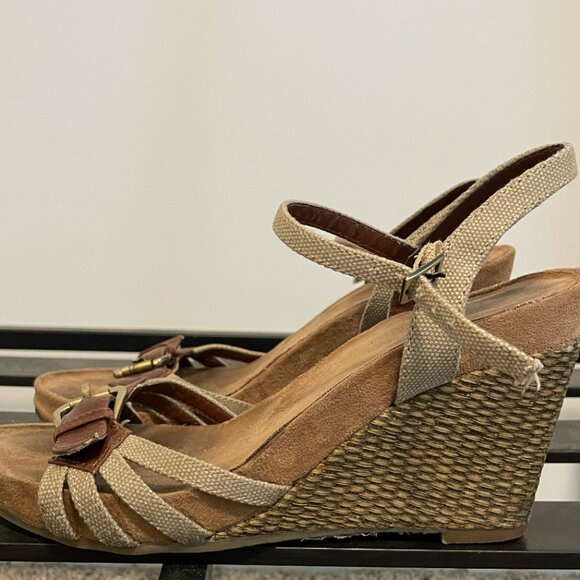 Espadrilles, Aerosoles brand, Size 7.5US (5.5EU), Canvas and faux leather - Picture 3 of 6